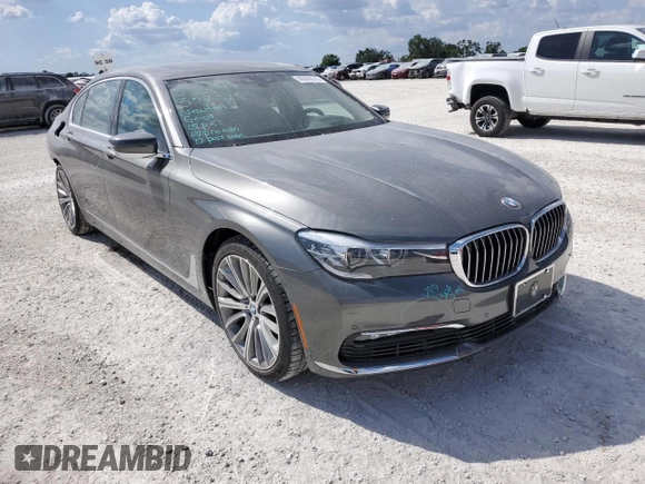 2018 BMW 7 Series 740i xDrive with VIN WBA7E4C51JGV23905, listed as a Copart auction lot 46949643 with 33,842 mi miles. Bid and sale history available at carsss.com. Image 4.