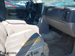 2003 Chevrolet Tahoe LS with VIN 1GNEC13Z83R192370, listed as a IAAI auction lot 41626249 with 1 mi miles. Bid and sale history available at carsss.com. Image 5.