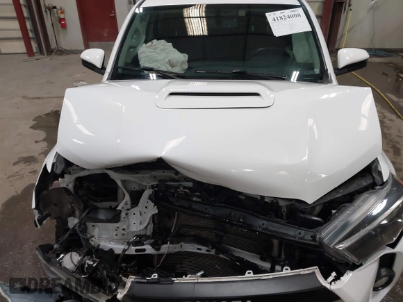 2016 Toyota 4Runner Limited with VIN JTEBU5JR0G5340216, listed as a IAAI auction lot 41824008 with 143,013 mi miles and . Bid and sale history available at DreamBid. Image 10.