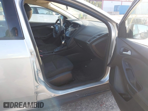 2017 Ford Focus SE с VIN 1FADP3FE3HL269725, выставлен на аукционе IAAI как лот 42862938 с пробегом 56 720 миль миль и . История ставок и продаж доступна на DreamBid. Изображение 5.