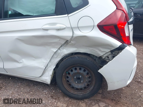 2015 Honda Fit LX with VIN 3HGGK5H52FM774019, listed as a IAAI auction lot 42614477 with 270,129 mi miles and . Bid and sale history available at DreamBid. Image 6.