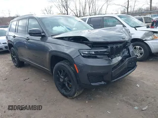 2024 Jeep Grand Cherokee Laredo z VIN 1C4RJKAG3R8529033, wystawiony jako IAAI lot #41856520 z przebiegiem 1 648 mil mil oraz . Historia ofert i sprzedaży dostępna na DreamBid. Obrazek 1.