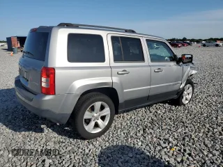 2014 Jeep Patriot Latitude with VIN 1C4NJRFB9ED759908, listed as a Copart auction lot 63874905 with 61,960 mi miles and Salvage title. Bid and sale history available at DreamBid. Image 3.