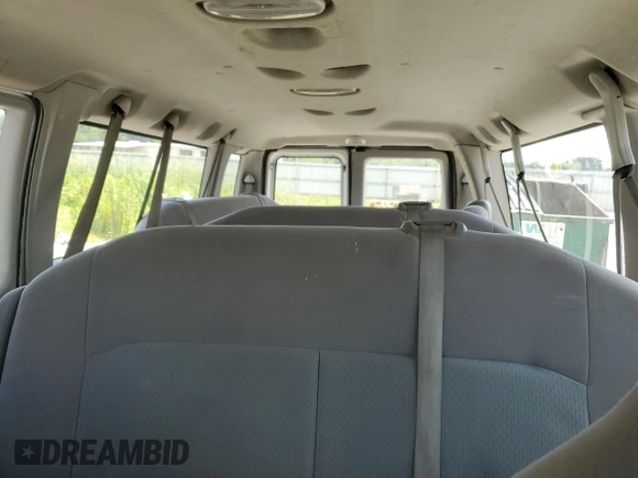 2012 Ford Econoline Passenger XL с VIN 1FBSS3BL2CDA98803, выставлен на аукционе Copart как лот 60312805 с пробегом 292 044 миль миль и Чистый • Clean title. История ставок и продаж доступна на DreamBid. Изображение 10.