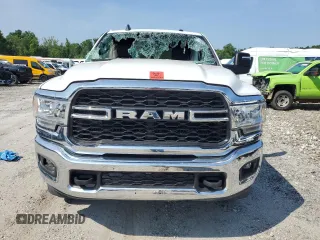 2024 Ram 2500 Tradesman with VIN 3C6UR5HJ5RG124704, listed as a Copart auction lot 59898785 with Not provided miles and Clean title. Bid and sale history available at DreamBid. Image 5.