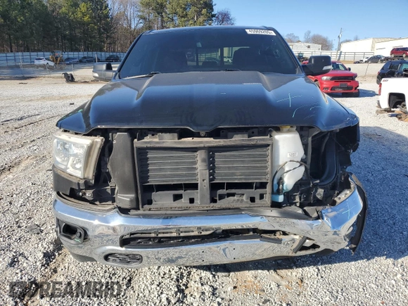 2021 Ram 1500 Big Horn z VIN 1C6RREFT2MN708195, wystawiony jako Copart lot #45969205 z przebiegiem 112 098 mil mil oraz Szkoda całkowita • Salvage title. Historia ofert i sprzedaży dostępna na DreamBid. Obrazek 5.