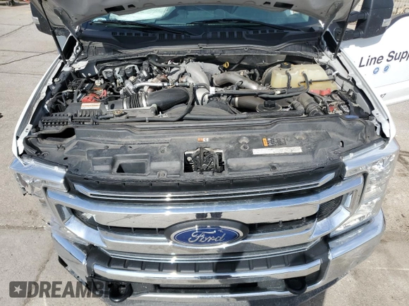2022 Ford F-250 XL with VIN 1FT8X2BT1NEC84704, listed as a Copart auction lot 51142375 with 125,589 mi miles and Salvage Title. Bid and sale history available at DreamBid. Image 12.