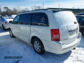 2008 Chrysler Town & Country Touring with VIN 2A8HR54P68R150251, listed as a IAAI auction lot 41351508 with Not provided miles and . Bid and sale history available at DreamBid. Image 3.