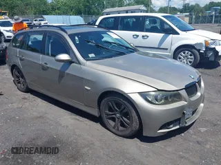 2008 BMW 3 Series 328xi с VIN WBAVT73588FZ37374, выставлен на аукционе IAAI как лот 42746081 с пробегом 217 303 миль миль и . История ставок и продаж доступна на DreamBid. Изображение 1.