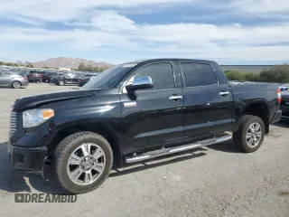 2015 Toyota Tundra Platinum z VIN 5TFAW5F15FX439338, wystawiony jako Copart lot #53471185 z przebiegiem 93 454 mil mil oraz Szkoda całkowita • Salvage title. Historia ofert i sprzedaży dostępna na DreamBid. Obrazek 1.