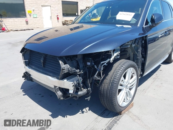2018 Audi Q5 Prestige z VIN WA1CNAFY1J2199545, wystawiony jako IAAI lot #42342044 z przebiegiem 16 098 mil mil oraz . Historia ofert i sprzedaży dostępna na DreamBid. Obrazek 6.