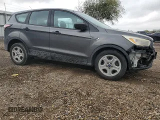 2017 Ford Escape S z VIN 1FMCU0F76HUD84825, wystawiony jako Copart lot #42800185 z przebiegiem 59 447 mil mil oraz Szkoda całkowita • Salvage title. Historia ofert i sprzedaży dostępna na DreamBid. Obrazek 4.