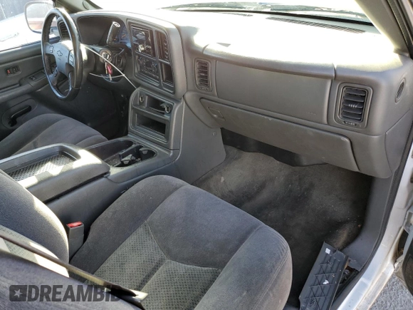 2005 Chevrolet Silverado 1500 LS with VIN 2GCEC19T051323752, listed as a Copart auction lot 43731485 with 146,765 mi miles and Salvage title. Bid and sale history available at DreamBid. Image 8.