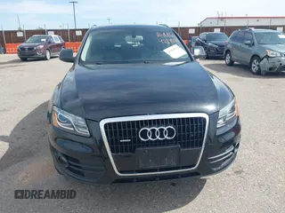 2009 Audi Q5 Premium Plus z VIN WA1KK78R29A042363, wystawiony jako IAAI lot #42190373 z przebiegiem 175 742 mil mil oraz . Historia ofert i sprzedaży dostępna na DreamBid. Obrazek 6.