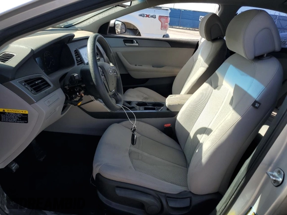 2016 Hyundai Sonata SE с VIN 5NPE24AF3GH377977, выставлен на аукционе Copart как лот 52004995 с пробегом 136 199 миль миль и Списание • Salvage title. История ставок и продаж доступна на DreamBid. Изображение 7.