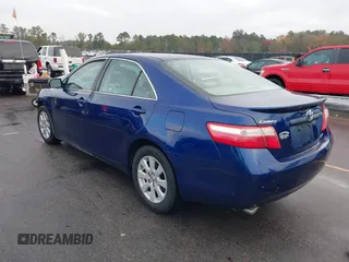 2008 Toyota Camry LE z VIN 4T1BK46K88U069070, wystawiony jako IAAI lot #40885342 z przebiegiem 156 036 mil mil oraz . Historia ofert i sprzedaży dostępna na DreamBid. Obrazek 3.
