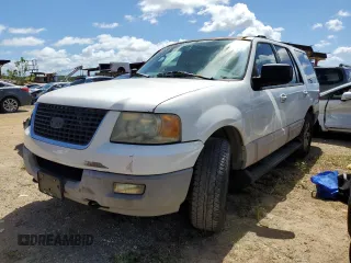 2003 Ford Expedition Special Service z VIN 1FMFU16L63LC08498, wystawiony jako Copart lot #46368215 z przebiegiem 125 848 mil mil oraz Szkoda całkowita • Salvage title. Historia ofert i sprzedaży dostępna na DreamBid. Obrazek 1.