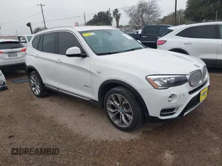 2015 BMW X3 xDrive28i z VIN 5UXWX9C59F0D60654, wystawiony jako IAAI lot #41301266 z przebiegiem 55 904 mil mil oraz . Historia ofert i sprzedaży dostępna na DreamBid. Obrazek 1.