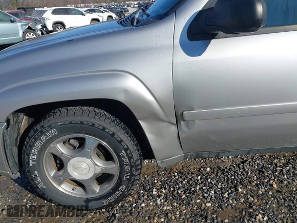 2008 Chevrolet TrailBlazer 3LT with VIN 1GNDT13S682207916, listed as a IAAI auction lot 41675386 with 221,825 mi miles and . Bid and sale history available at DreamBid. Image 6.
