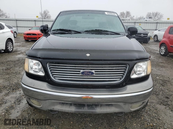 2002 Ford F-150 XL z VIN 2FTRX08L32CA83548, wystawiony jako Copart lot #45986265 z przebiegiem Nie podano mil oraz Czysty tytuł • Clean title. Historia ofert i sprzedaży dostępna na DreamBid. Obrazek 5.