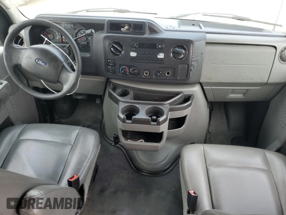 2009 Ford Econoline Passenger XL z VIN 1FBSS31L69DA15433, wystawiony jako Copart lot #59523185 z przebiegiem 338 840 mil mil oraz Czysty tytuł • Clean title. Historia ofert i sprzedaży dostępna na DreamBid. Obrazek 8.