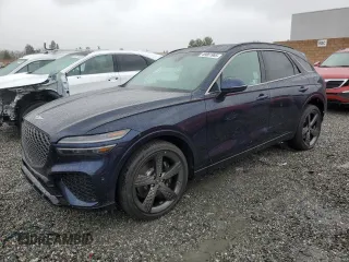 2025 Genesis GV70 Sport z VIN 5NMMCDTC6SH026482, wystawiony jako Copart lot #49061985 z przebiegiem 62 mil mil oraz Szkoda całkowita • Salvage title. Historia ofert i sprzedaży dostępna na DreamBid. Obrazek 1.