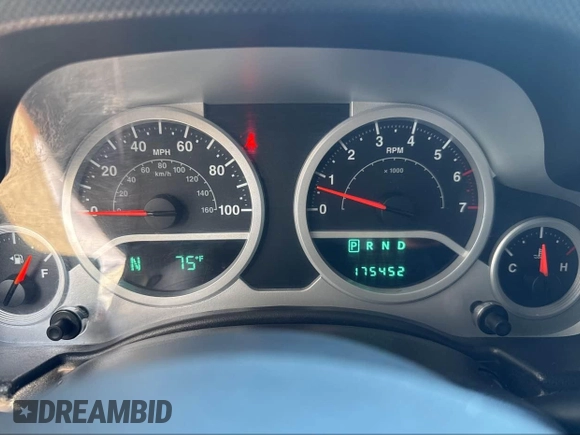 2010 Jeep Wrangler Sport с VIN 1J4AA2D14AL176981, выставлен на аукционе IAAI как лот 42637257 с пробегом 175 452 миль миль и . История ставок и продаж доступна на DreamBid. Изображение 7.