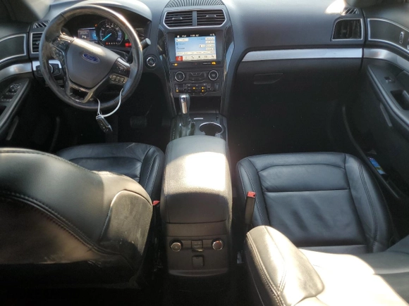 2017 Ford Explorer XLT with VIN 1FM5K7D8XHGC53415, listed as a Copart auction lot 87209724 with 100,261 mi miles and Non Repairable. Bid and sale history available at carsss.com. Image 8.