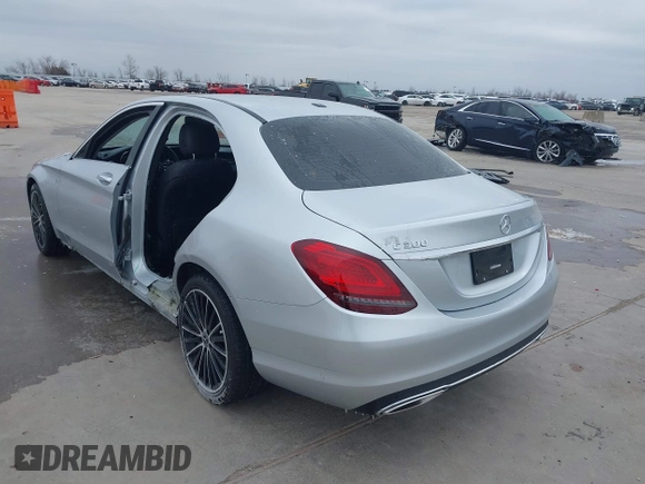 2021 Mercedes-Benz C 300 with VIN W1KWF8DB8MR635817, listed as a IAAI auction lot 41611333 with 26,198 mi miles and . Bid and sale history available at DreamBid. Image 3.