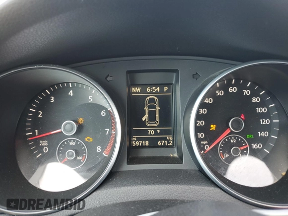 2013 Volkswagen Golf w/Conv & Sunroof z VIN WVWDB7AJ9DW103903, wystawiony jako Copart lot #45702505 z przebiegiem 59 718 mil mil oraz Szkoda całkowita • Salvage title. Historia ofert i sprzedaży dostępna na DreamBid. Obrazek 9.