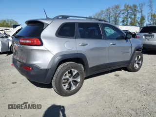 2018 Jeep Cherokee Trailhawk with VIN 1C4PJMBXXJD619860, listed as a Copart auction lot 52598535 with 82,430 mi miles and Salvage Title. Bid and sale history available at carsss.com. Image 3.