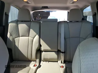 2023 Subaru Ascent Premium z VIN 4S4WMACD8P3419902, wystawiony jako Copart lot #61260905 z przebiegiem 42 113 mil mil oraz Szkoda całkowita • Salvage title. Historia ofert i sprzedaży dostępna na DreamBid. Obrazek 10.