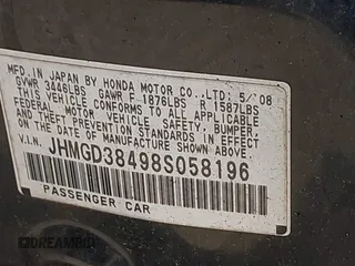2008 Honda Fit with VIN JHMGD38498S058196, listed as a IAAI auction lot 42108353 with 1 mi miles. Bid and sale history available at carsss.com. Image 9.