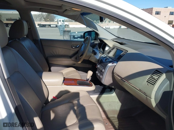 2010 Nissan Murano SL with VIN JN8AZ1MWXAW120261, listed as a IAAI auction lot 41763421 with 158,907 mi miles. Bid and sale history available at carsss.com. Image 5.