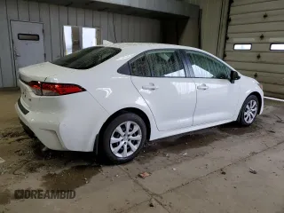 2022 Toyota Corolla LE with VIN JTDEPMAE8N3013331, listed as a Copart auction lot 55244145 with 33,045 mi miles and Salvage Title. Bid and sale history available at carsss.com. Image 3.