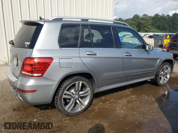 2014 Mercedes-Benz GLK 350 with VIN WDCGG5HB2EG334682, listed as a Copart auction lot 72395834 with 198,419 mi miles and Salvage Title. Bid and sale history available at DreamBid. Image 3.
