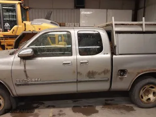 2005 Toyota Tundra SR5 with VIN 5TBBT44115S460209, listed as a IAAI auction lot 41979337 with 207,990 mi miles. Bid and sale history available at carsss.com. Image 14.