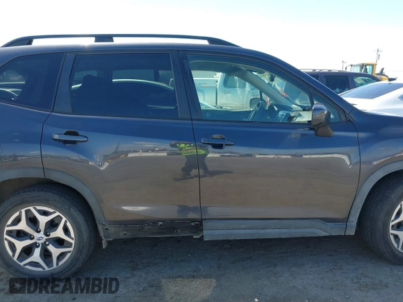2019 Subaru Forester Premium with VIN JF2SKAGC4KH420956, listed as a IAAI auction lot 42244868 with 88,998 mi miles and . Bid and sale history available at DreamBid. Image 13.