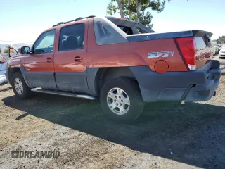 2003 Chevrolet Avalanche with VIN 3GNEK13T83G201485, listed as a Copart auction lot 61097094 with 120,113 mi miles and Salvage Title. Bid and sale history available at carsss.com. Image 2.
