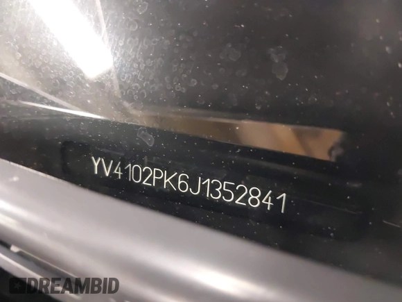 2018 Volvo XC90 Momentum with VIN YV4102PK6J1352841, listed as a IAAI auction lot 42394334 with 85,672 mi miles and . Bid and sale history available at DreamBid. Image 14.