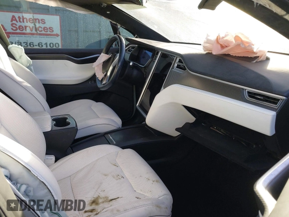 2017 Tesla Model X 90D z VIN 5YJXCAE20HF041506, wystawiony jako IAAI lot #41246836 z przebiegiem Nie podano mil oraz . Historia ofert i sprzedaży dostępna na DreamBid. Obrazek 5.