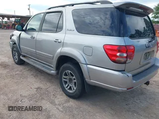 2003 Toyota Sequoia Limited with VIN 5TDBT48A73S199716, listed as a IAAI auction lot 42228560 with 242,716 mi miles and . Bid and sale history available at DreamBid. Image 3.