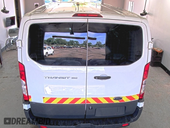 2018 Ford Transit с VIN 1FTYE1YM9JKB52110, выставлен на аукционе IAAI как лот 42610426 с пробегом 156 532 миль миль и . История ставок и продаж доступна на DreamBid. Изображение 3.