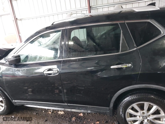 2017 Nissan Rogue SV with VIN KNMAT2MV4HP520573, listed as a IAAI auction lot 41872861 with 149,515 mi miles. Bid and sale history available at carsss.com. Image 13.