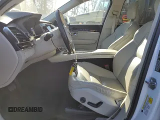 2017 Volvo XC90 Momentum с VIN YV4A22PKXH1155305, выставлен на аукционе Copart как лот 86155354 с пробегом 82 265 миль миль и Списание • Salvage title. История ставок и продаж доступна на DreamBid. Изображение 7.