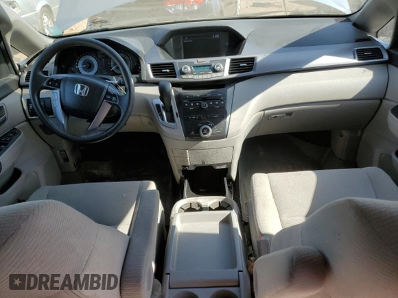 2013 Honda Odyssey EX z VIN 5FNRL5H43DB062745, wystawiony jako Copart lot #48347945 z przebiegiem 70 136 mil mil oraz Szkody całkowita. Historia ofert i sprzedaży dostępna na DreamBid. Obrazek 8.