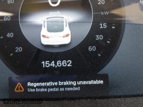 2013 Tesla Model S z VIN 5YJSA1CN6DFP21076, wystawiony jako IAAI lot #41984834 z przebiegiem 154 662 mil mil oraz . Historia ofert i sprzedaży dostępna na DreamBid. Obrazek 15.
