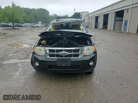 2008 Ford Escape XLT z VIN 1FMCU931X8KE51989, wystawiony jako Copart lot #60494295 z przebiegiem Nie podano mil oraz Szkoda całkowita • Salvage title. Historia ofert i sprzedaży dostępna na DreamBid. Obrazek 14.