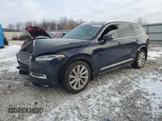 2016 Volvo XC90 T6 Inscription with VIN YV4A22PL3G1022764, listed as a Copart auction lot 89330775 with 0 mi miles and Salvage Title. Bid and sale history available at carsss.com. Image 1.