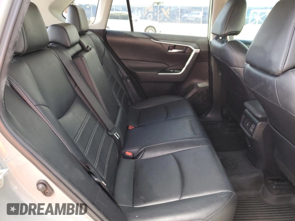 2021 Toyota RAV4 XLE Premium с VIN 2T3C1RFV2MW132387, выставлен на аукционе Copart как лот 61073075 с пробегом 40 622 миль миль и Списание • Salvage title. История ставок и продаж доступна на DreamBid. Изображение 11.